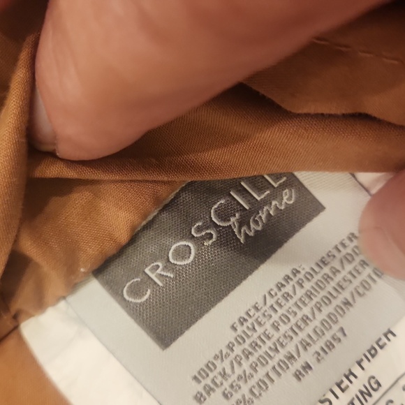 CROSCILL BEAUTIFUL RUST PAISLEY SET STANDARD SHAMS 27 X 21 - Picture 3 of 6